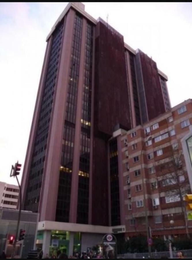 Nirvana Hotell Madrid Exteriör bild