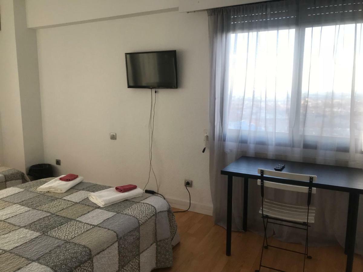 Nirvana Hotell Madrid Exteriör bild