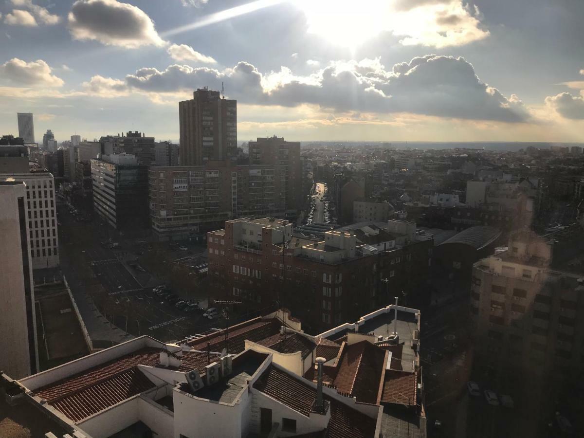 Nirvana Hotell Madrid Exteriör bild