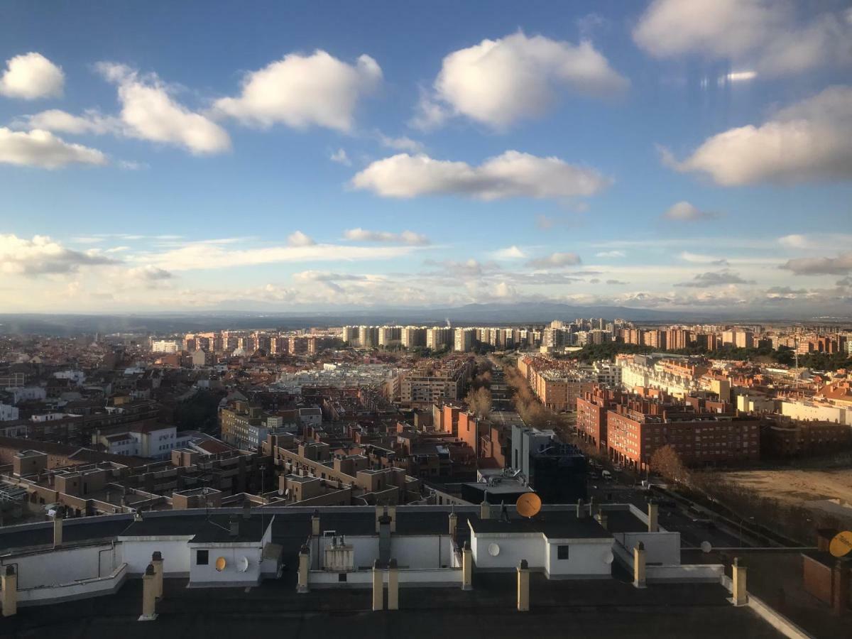 Nirvana Hotell Madrid Exteriör bild